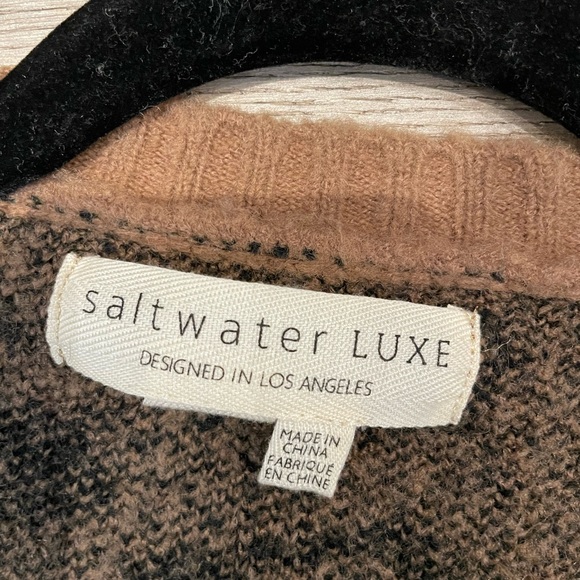 Cardigan by Saltwater LUXE. Mixed animal print. Medium style fit. - Picture 3 of 4